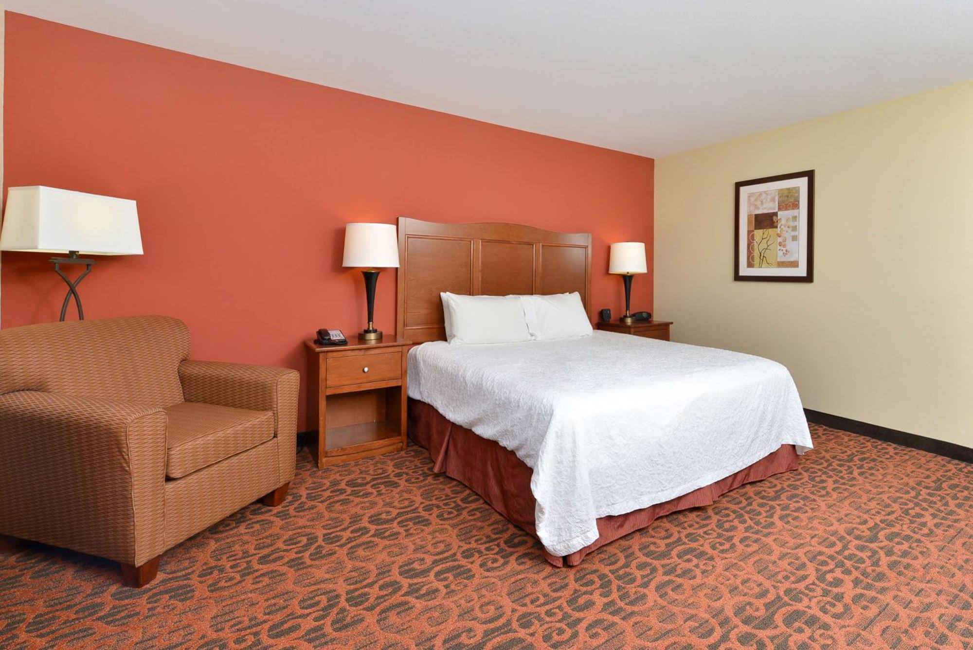 Hampton Inn Clinton Экстерьер фото